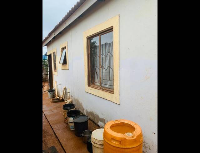 2 BEDROOM HOUSE FOR SALE IN SOSHANGUVE SOUTH